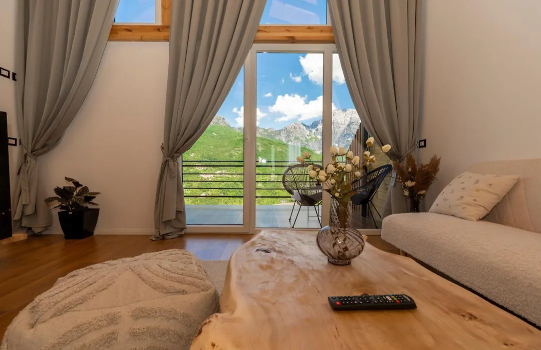 Vidis Chalet Boutique Hotel-1